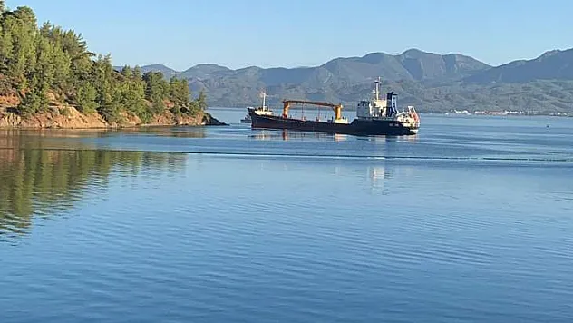 MALTA BAYRAKLI GEMİ, NEREDEYSE ÇEVREDEKİ PLAJLARA GİRİYORDU