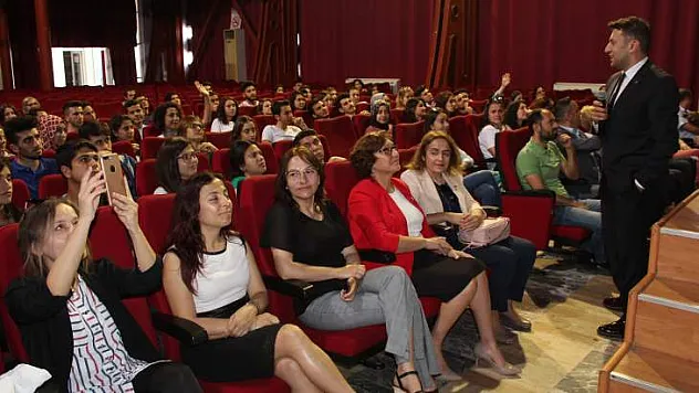 'KENDİNİ KEŞFET, GELECEĞİNİ PLANLA'