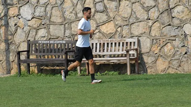 TATİLDEKİ MİLLİ OYUNCU YUNUS MALLI, 40 DERECEDE ÇALIŞIYOR