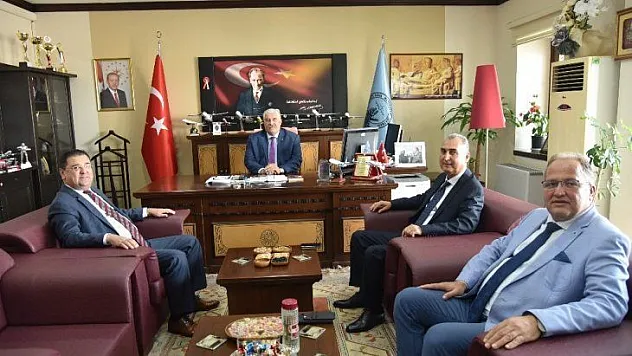 Havalimanı Başmüdürü ve Garnizon Komutanı'na ziyaret