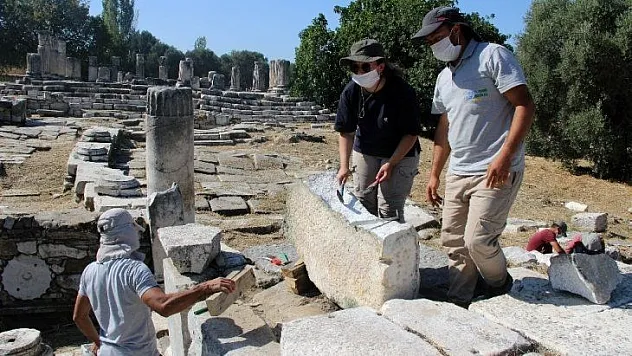 Hekate kutsal alanında sütunlar ortaya çıkıyor