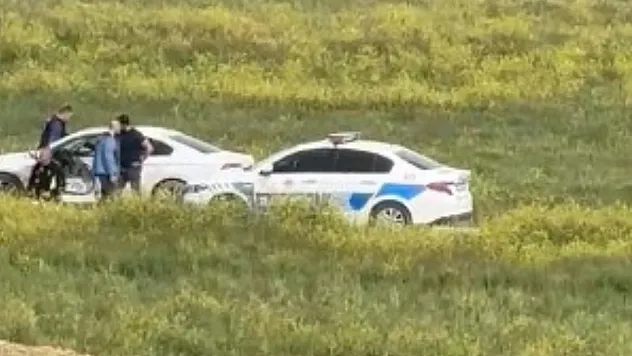 Husumetli iki aile arasında çıkan kavgada silahlar konuştu