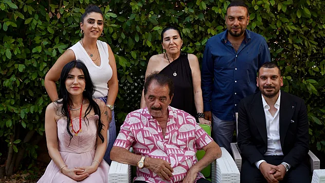 İbrahim Tatlıses'in Bodrum'daki evinde mutlu gün