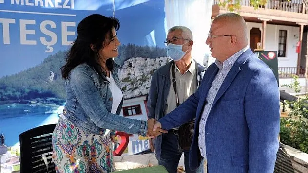 İclal Aydın, Menteşe'de Okurlarıyla Buluştu