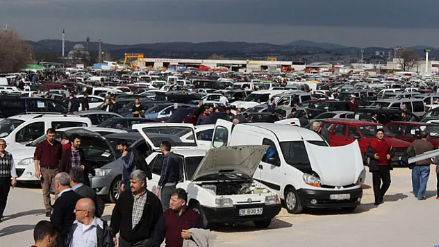 İkinci el otoda çoklu etkilerin altında temkinli ilerleme