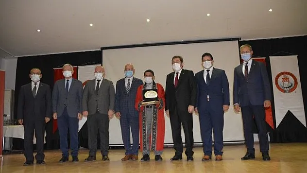 'İlin Ahisi, Kalfası ve çırağı Seydikemer Esnaf Odası'ndan