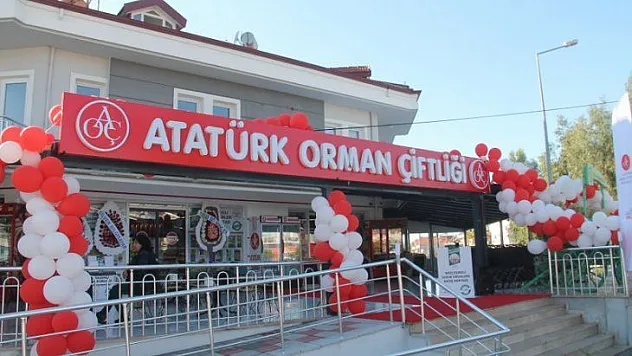 İlk mağazayı Fethiye'de açtılar