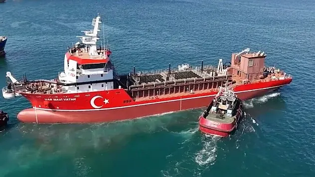 İlk yerli ve milli tarama gemisi 'UAB MAVİ VATAN' suya indirildi