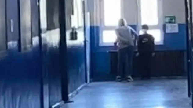 İlkokul öğrencisine cetvelli dayak