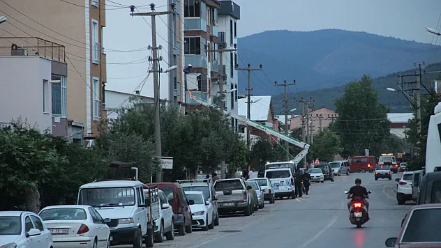 İnşatta elektrik akımına kapılan işçi ağır yaralandı