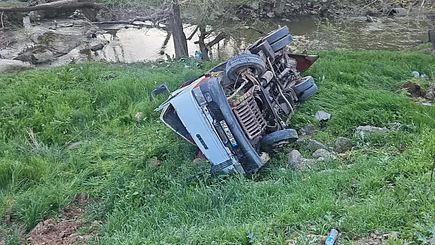 İş makinesi şarampole yuvarlandı: 1 kişi hayatını kaybetti