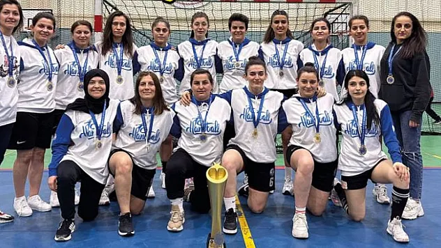 İşitme engelliler spor kulübü şampiyon oldu