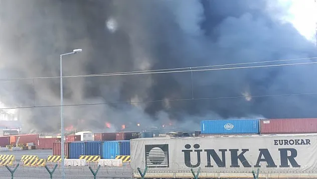 İSKENDERUN LİMANI 3. GÜNDÜR YANMAYA DEVAM EDİYOR