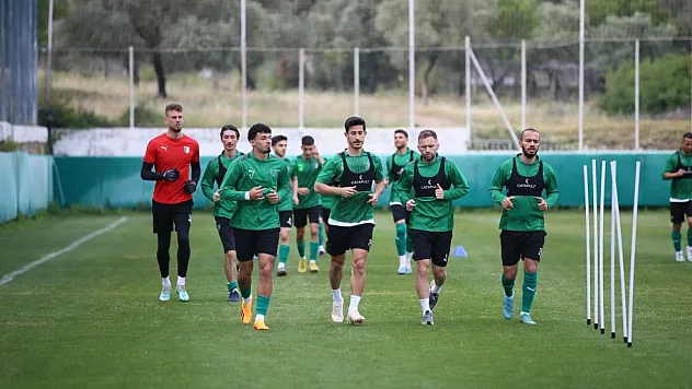 İsmet Taşdemir: 'Samsunspor maçından en kötü 1 puan alırsak son maça sağlıklı gidebiliriz'