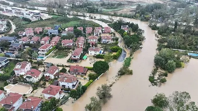 İstanbul'da 115 yıllık kayıtlardaki en yüksek üçüncü günlük yağış ölçüldü