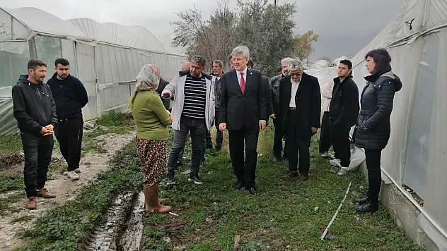 İYİ Partili Ergün'den Kumluova'daki Hortum Felaketinden Etkilenen Üreticilere Ziyaret