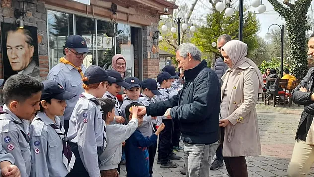 Fethiye'de İzcilerden doğa yürüyüşü