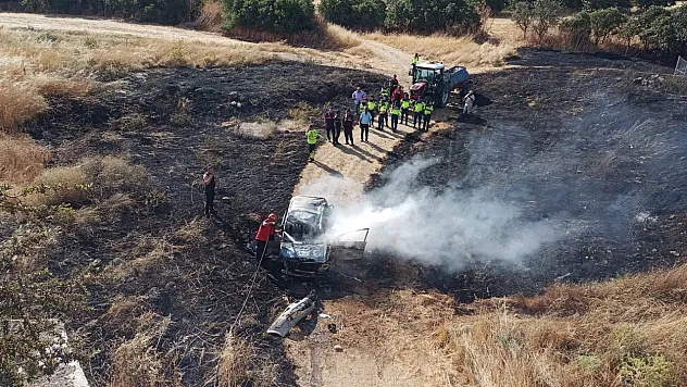 İzmir-İstanbul Otoyolu'nda Otomobil Alev Aldı: 4 Yaralı
