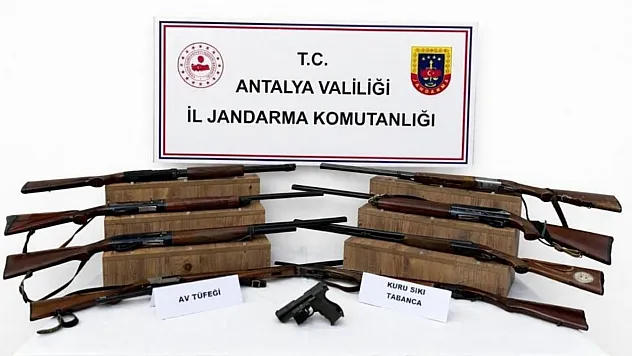 Jandarma'dan ruhsatsız silah operasyonu