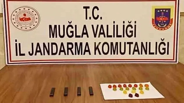 Jelibon ile uyuşturucu servisi jandarmaya takıldı