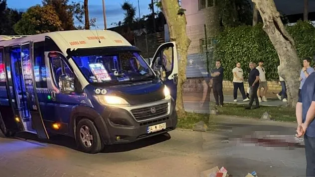 Kahreden kaza: Minibüsün çarptığı 16 yaşındaki çocuk hayatını kaybetti