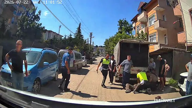 Kalp krizi geçiren 68 yaşındaki adamı polis hayata bağladı