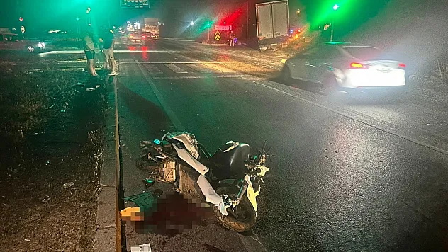 Kamyona arkadan çarpan motosiklet sürücüsü hayatını kaybetti