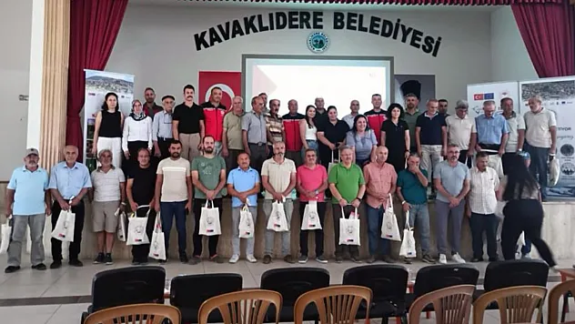 Kavaklıdere'de ceviz üreticilerine verim ve kalite eğitim
