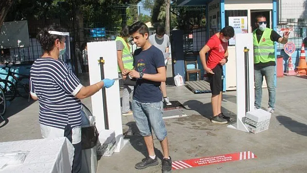 KAYA, 'ÖĞRENCİLERİMİZİN BAŞARI DURUMU MEMNUNİYET VERİCİ'