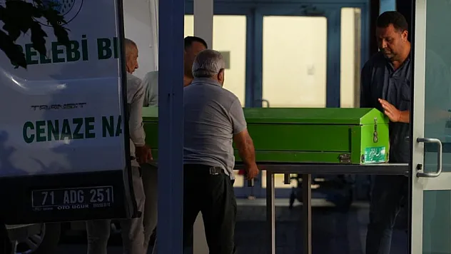 Kayıp ihbarından vahşet çıktı: Babasını parçalayıp tuvalete gömmüş