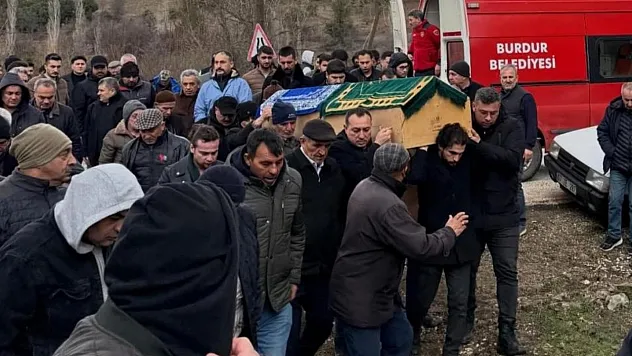 Kazada ağır yaralanan genç 5 günlük yaşam mücadelesini kaybetti