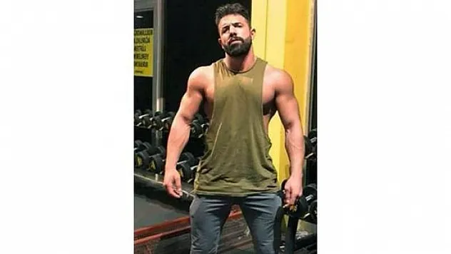 KIZ ARKADAŞINI ÖLDÜREN BOKSÖR, CEZAEVİNDE İNTİHAR ETTİ