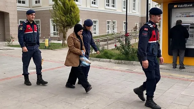 Kocasını av tüfeği ile öldüren kadının yargılanmasına devam edildi