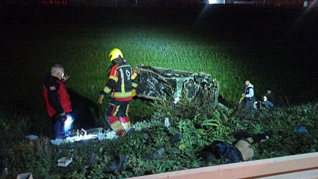 Kontrolden çıkan otomobil şarampole uçtu: 1 ölü, 5 yaralı