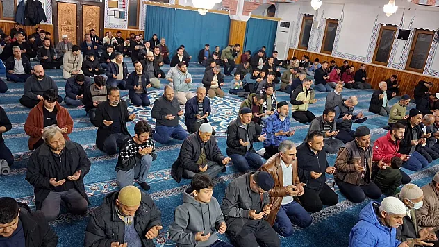 Köyceğiz'de Berat Kandili ihya edildi