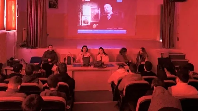Köyceğiz'de öğrencilere belgesel gösterimi düzenlendi