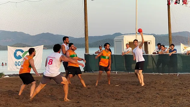 Köyceğiz'de Plaj Hentbolu Turnuvasında 14 Takım Mücadele Etti