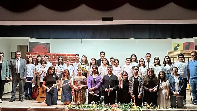 Köyceğiz'de şiir ve müzik şöleni gerçekleştirildi