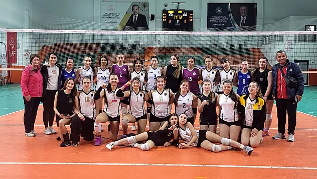 Köyceğiz'de voleybol coşkusu, 150 sporcu aynı sahada buluştu