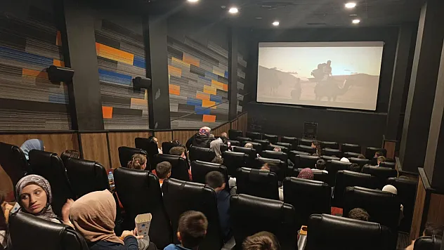 Köyceğiz İlçe Müftülüğ'nden gençlere sinema keyfi