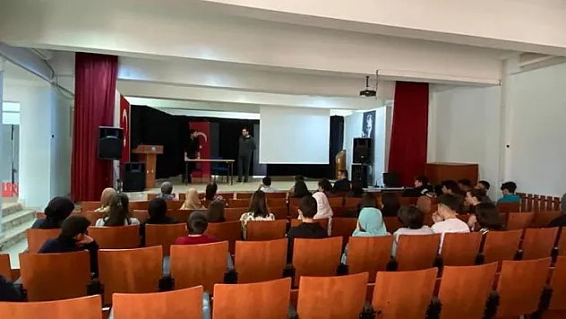 KÖYCEĞİZ İMAM HATİP ORTAOKULU'NDA MESLEK TANITIMLARI YAPILDI
