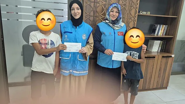 Köyceğiz Müftülüğü'nden öğrencilere kırtasiye desteği
