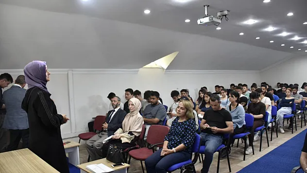 Köyceğiz Müftülüğü'nden üniversiteli gençlere seminer