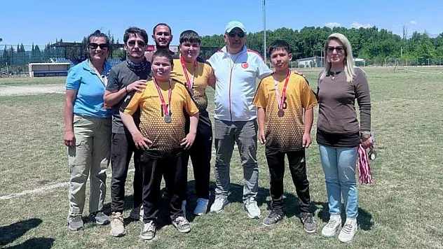 Köyceğiz Şeyh Ortaokulu özel öğrencileri Bocce Turnuvası'nda şampiyon oldu