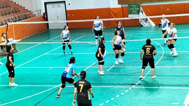 Köyceğiz veteran voleybol etkinliği tamamlandı