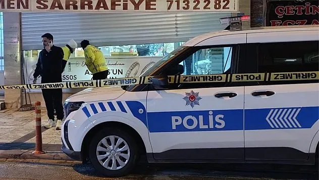 Kuyumcu 100 kilogram emanet altınla yurt dışına kaçtı