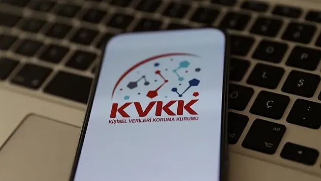 KVKK, uçakta sunulan internet hizmeti için açık rıza istenmesine ceza verdi