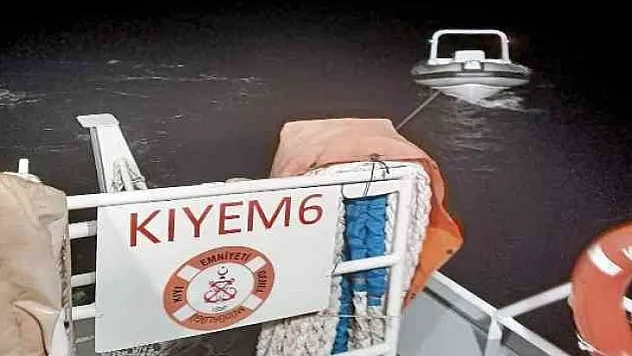MAKİNE ARIZASI YAPAN TEKNEYİ KIYEM EKİPLERİ KURTARDI