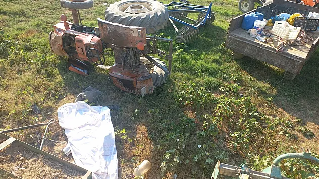 Manevra yaparken devrilen traktörün altında kalan sürücü öldü