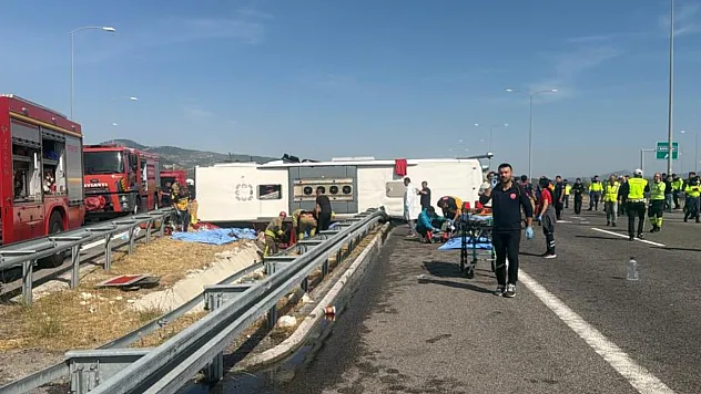 Manisa'daki Feci Kazada Yaralı Sayısı 27'ye Yükseldi